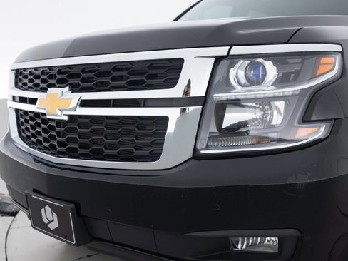Used 2015 Chevrolet Suburban LT w/ Luxury Package image 15