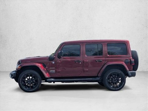 Used 2021 Jeep Wrangler Unlimited Sahara w/ Cold Weather Group AWD/4WD image 9