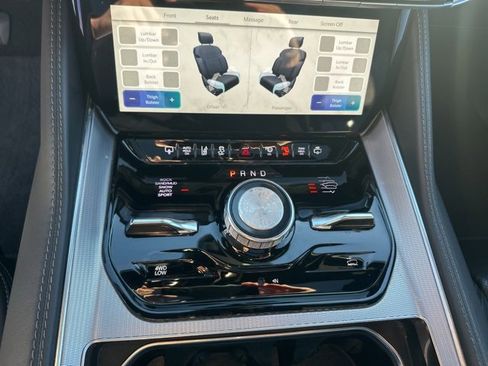 Used 2022 Jeep Grand Wagoneer Series I image 15