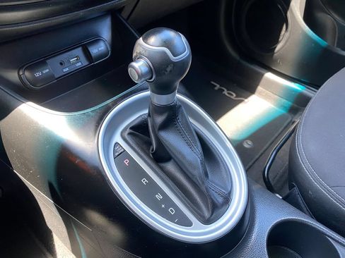 Used 2017 Kia Soul w/ Convenience Package FWD image 17