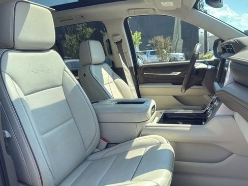 Used 2023 GMC Yukon Denali w/ Max Trailering Package image 13