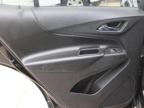 Used 2018 Chevrolet Equinox LT image 15