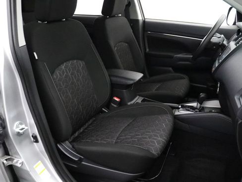 Used 2024 Mitsubishi Outlander Sport ES AWD/4WD image 17