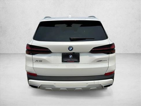 Used 2026 BMW X5 xDrive50e AWD/4WD image 6