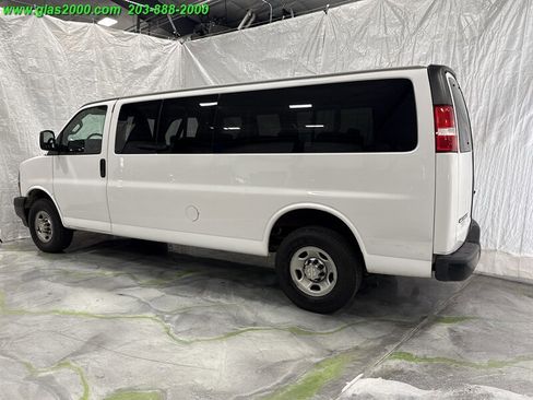 Used 2022 Chevrolet Express 3500 LS image 7