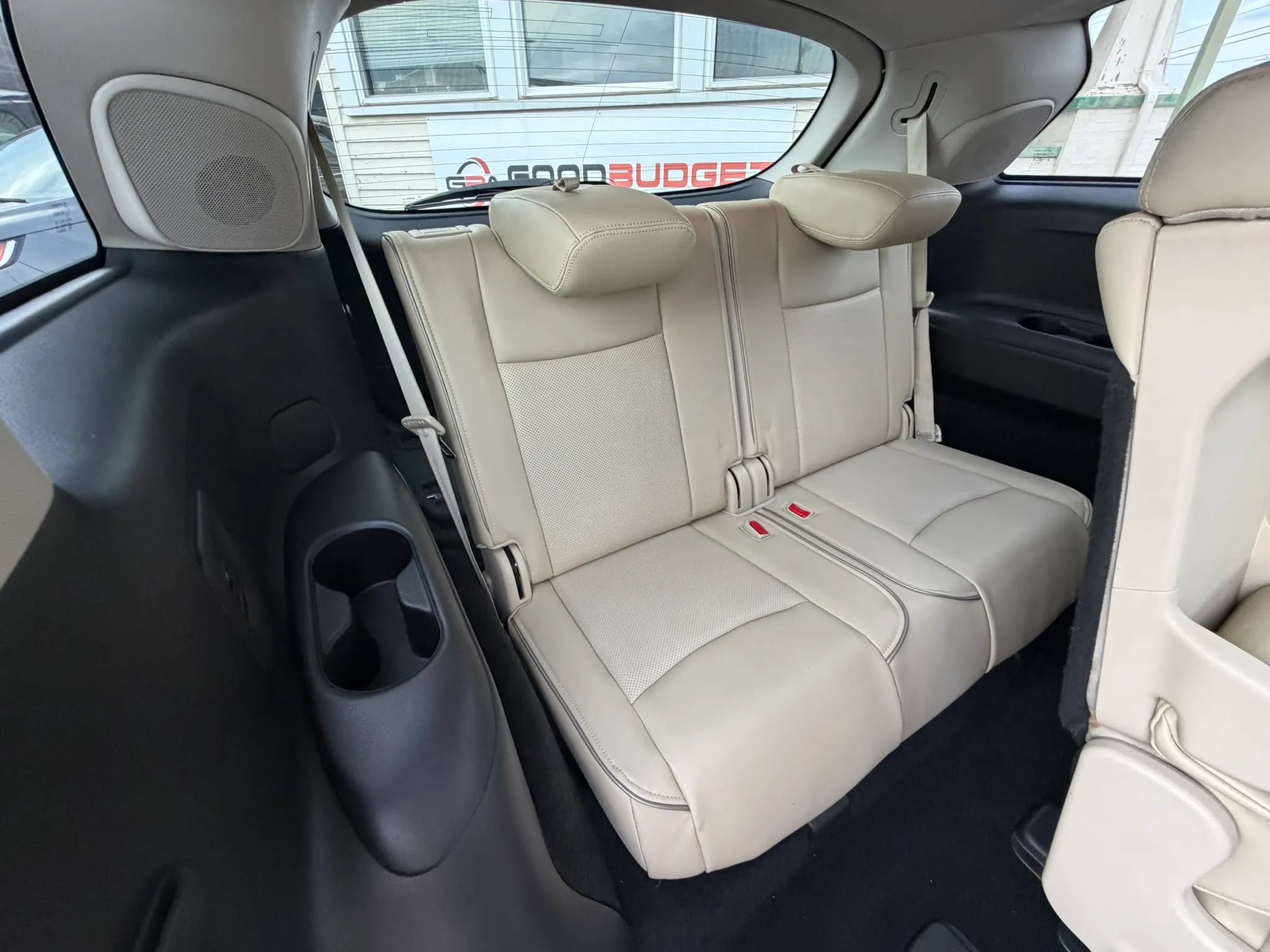 Used 2017 INFINITI QX60 Luxe w/ Premium Plus Package AWD/4WD image 39