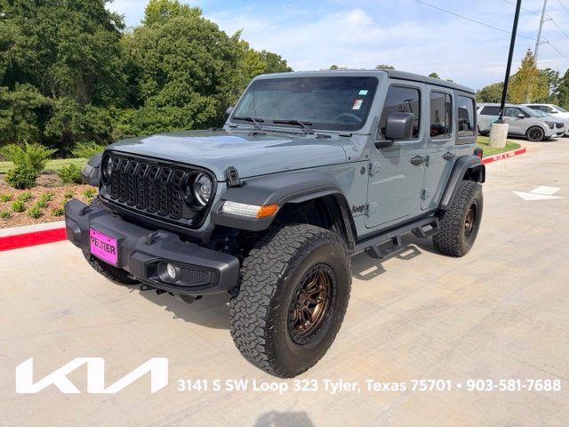 Used 2025 Jeep Wrangler Unlimited Sport AWD/4WD image 3
