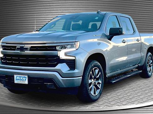 Used 2023 Chevrolet Silverado 1500 RST image 3