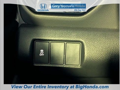 Used 2025 Honda Pilot Sport image 26