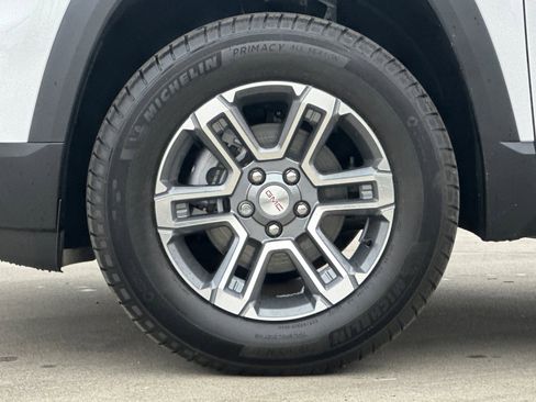 New 2025 GMC Terrain Elevation image 26