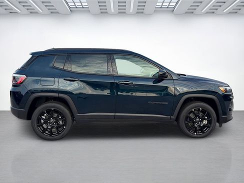 New 2026 Jeep Compass Latitude AWD/4WD image 2