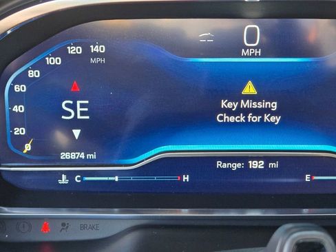 Used 2024 Chevrolet Suburban High Country w/ Advanced Technology Package image 23