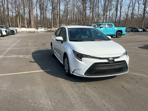 New 2026 Toyota Corolla LE image 3