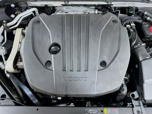 Used 2024 Volvo S60 B5 Core image 33