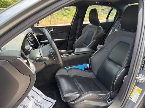Used 2019 Volvo S60 T6 R-Design AWD/4WD image 26