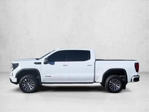 Used 2022 GMC Sierra 1500 AT4 w/ AT4 Premium Package image 8