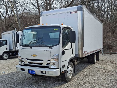 New 2025 Chevrolet Low Cab Forward 5500XG image 3