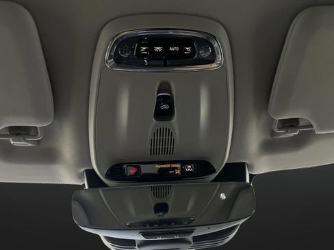 Used 2021 Volvo XC90 T8 Inscription Expression w/ Advanced Package image 28