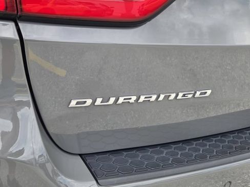 Used 2024 Dodge Durango GT RWD image 13