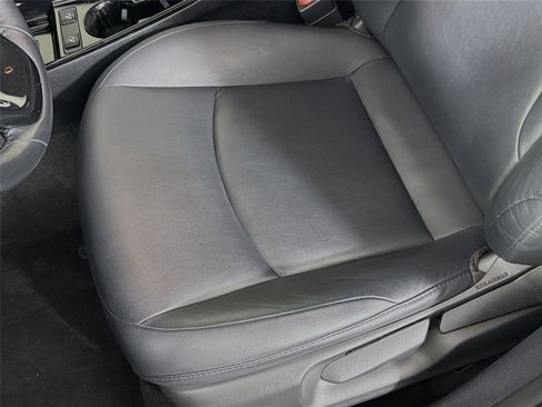 Used 2022 Toyota Prius AWD image 15