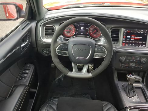 Used 2022 Dodge Charger SRT Hellcat w/ Harman/Kardon Audio Group image 16