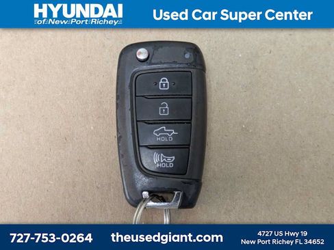 Certified 2023 Hyundai Santa Cruz SE AWD/4WD image 31