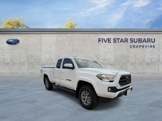Used 2019 Toyota Tacoma SR5 AWD/4WD image 2