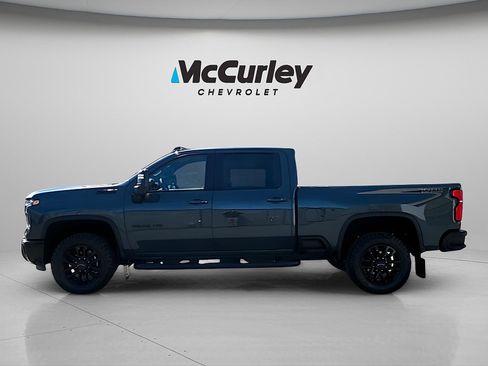 Used 2025 Chevrolet Silverado 3500 LT w/ Trail Boss Package AWD/4WD image 4