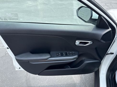 Used 2026 Kia K4 FWD image 11