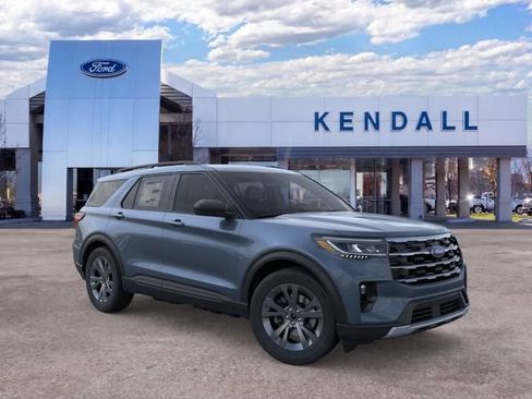 Used 2026 Ford Explorer Active w/ Active Comfort Package AWD/4WD image 7