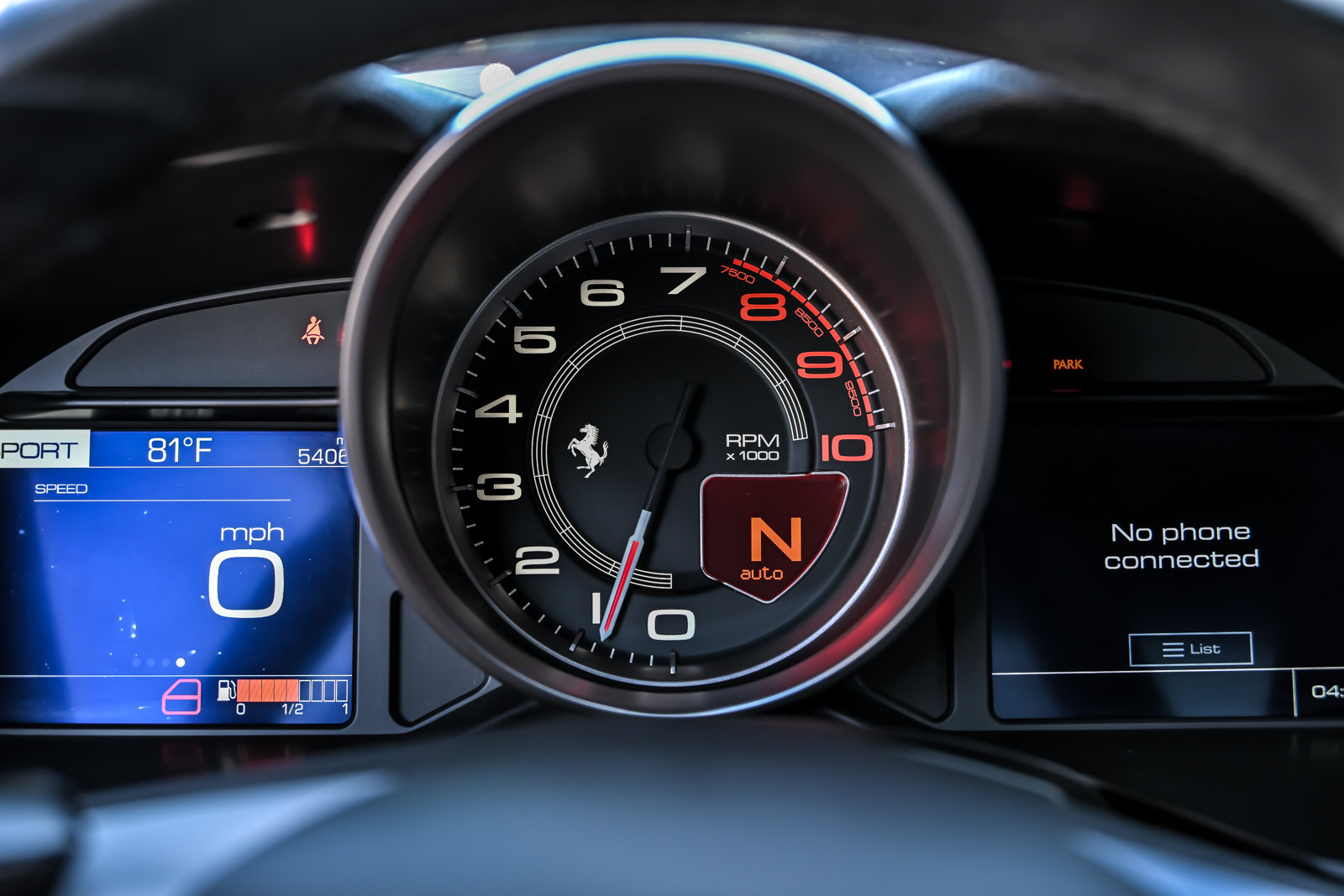 Used 2019 Ferrari Portofino RWD image 38