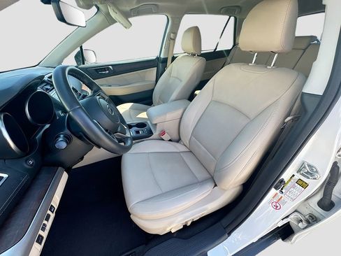 Used 2019 Subaru Outback 3.6R Limited image 27