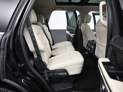 Used 2020 Ford Expedition Platinum AWD/4WD image 26