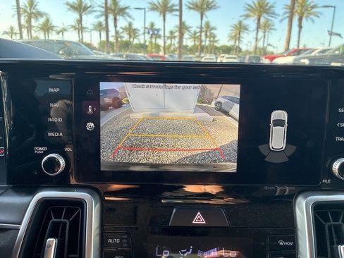 Used 2023 Kia Sorento S image 16