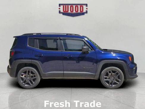 Used 2021 Jeep Renegade Latitude w/ Sun & Sound Group AWD/4WD image 2