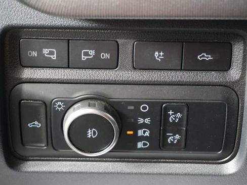Certified 2024 Ford F250 Platinum AWD/4WD image 24