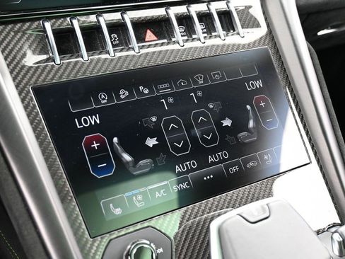 Used 2024 Lamborghini Urus Performante image 22