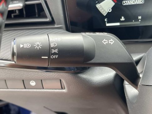 New 2026 Nissan Kicks SR w/ Cold Weather Package AWD/4WD image 32