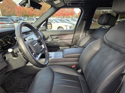 Used 2025 Land Rover Range Rover Autobiography image 26