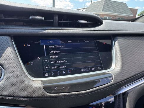 Certified 2023 Cadillac XT5 Premium Luxury AWD/4WD image 13