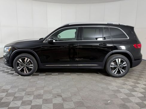 New 2026 Mercedes-Benz GLB 250 4MATIC image 2