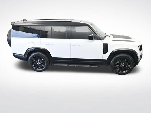 Used 2023 Land Rover Defender 130 X-Dynamic SE AWD/4WD image 23