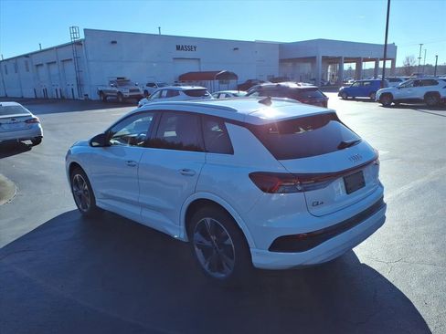 Used 2022 Audi Q4 e-tron Premium Plus image 5