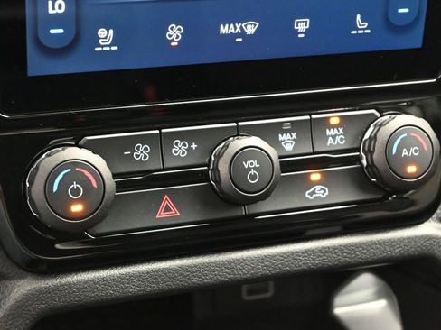 Certified 2024 Ford Ranger Lariat w/ FX4 Off-Road Package image 18