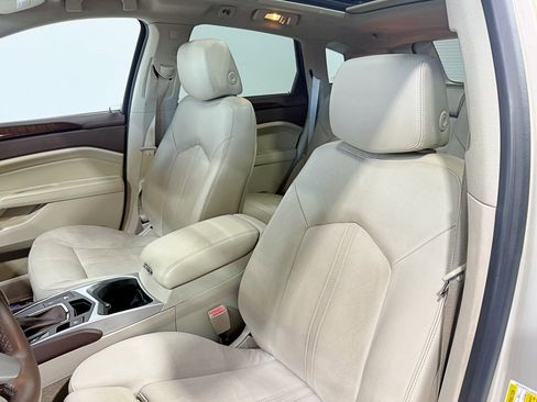 Used 2010 Cadillac SRX Luxury image 30