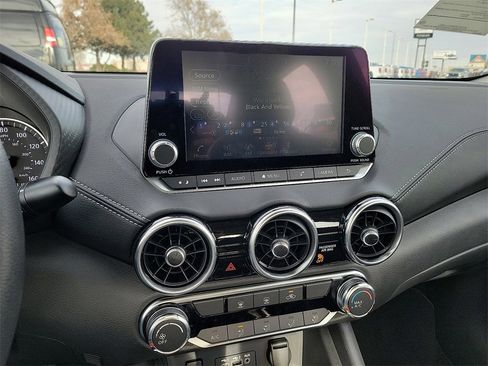 New 2025 Nissan Sentra SV image 22
