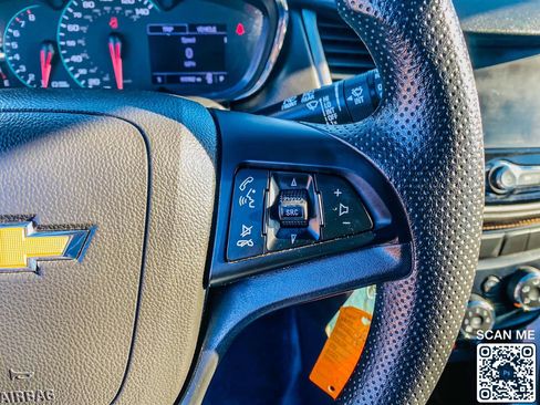 Used 2020 Chevrolet Trax LS image 19
