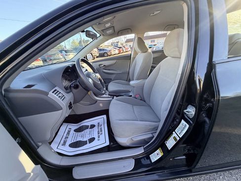 Used 2010 Toyota Corolla LE FWD image 31