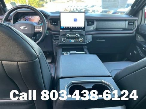 Used 2022 Ford Expedition Limited AWD/4WD image 19