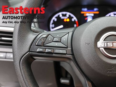 Used 2024 Nissan Altima 2.5 S FWD image 14